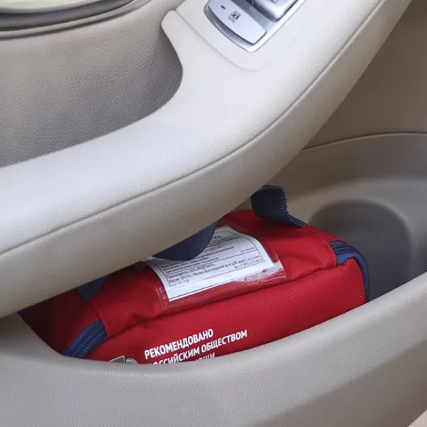 Аптечка для оказания первой помощи с применением медицинских изделий пострадавшим в дорожно-транспортных происшествиях автомобильная по приказу 260н МЕДПЛАНТ в сумке-чехле Волонтер-6, артикул 1662 Аптечка для оказания первой помощи с применением медицинских изделий пострадавшим в дорожно-транспортных происшествиях автомобильная по приказу 260н МЕДПЛАНТ в сумке-чехле Волонтер-6, артикул 1662