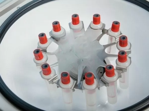 Центрифуга лабораторная Liston C 2204 Classic с ротором Se-12-15 Центрифуга лабораторная Liston C 2204 Classic с ротором Se-12-15