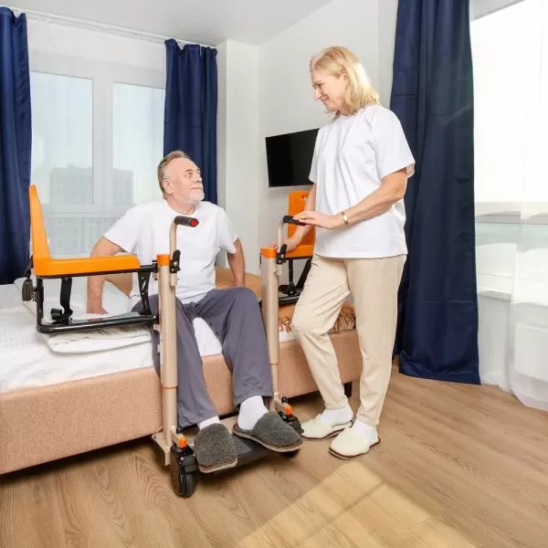 Кресло-подъемник с электроприводом МЕТ LL-220 с санитарным оснащением Кресло-подъемник с электроприводом МЕТ LL-220 с санитарным оснащением