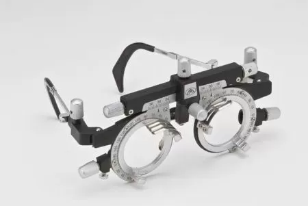 Набор на 103 пробных очковых линз Армед в металлической обойме с оправой без поверки