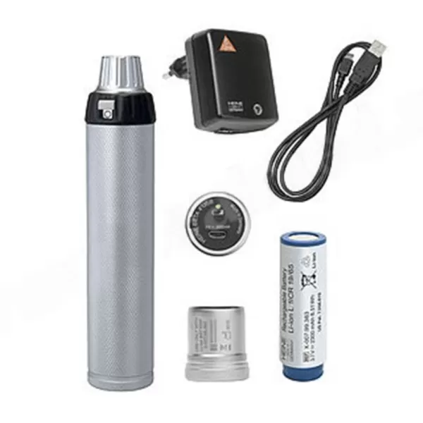 Дерматоскоп Heine DELTA 20 К-262.28.388 с рукояткой BETA TR, сетевым адаптером и футляром для хранения Дерматоскоп Heine DELTA 20 К-262.28.388 с рукояткой BETA TR, сетевым адаптером и футляром для хранения