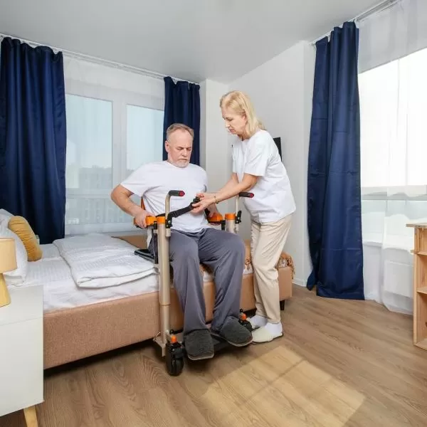 Кресло-подъемник с электроприводом МЕТ LL-220 с санитарным оснащением Кресло-подъемник с электроприводом МЕТ LL-220 с санитарным оснащением