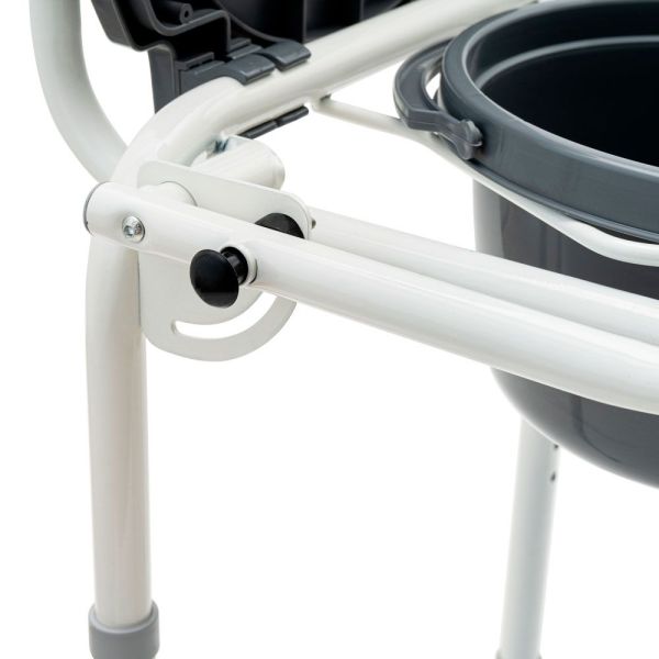 Кресло-туалет Barry WC302 с откидывающимися поручнями Кресло-туалет Barry WC302 с откидывающимися поручнями