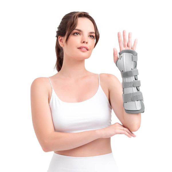 Бандаж на лучезапястный сустав ORTO LWR-622 длинный, правый, размер универсальный