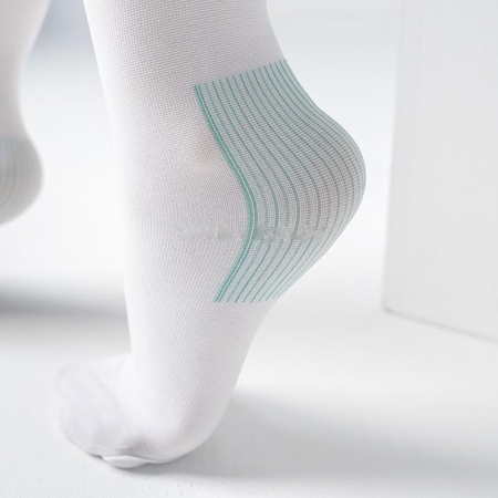 Чулки антиэмболические 2кк 22-32 мм рт.ст. Тривес TK.233E 