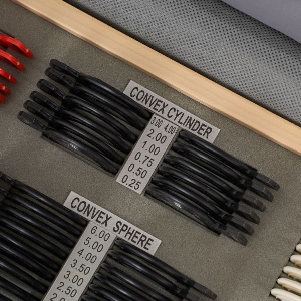 Набор на 103 пробных очковых линз Армед в пластиковой обойме с оправой без поверки