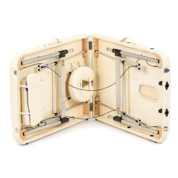 Стол массажный MET Comfort A2, артикул 18460, 2-х секционный складной алюминиевый суперлегкий, кремовый Стол массажный MET Comfort A2, артикул 18460, 2-х секционный складной алюминиевый суперлегкий, кремовый