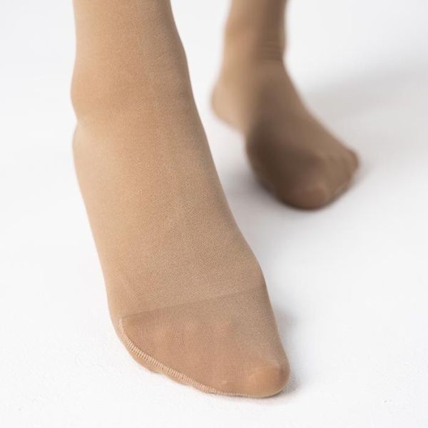 Чулки компрессионные Тривес ТК.231 унисекс 2 класс компрессии с закрытым носком и гладкой резинкой цвет бежевый  