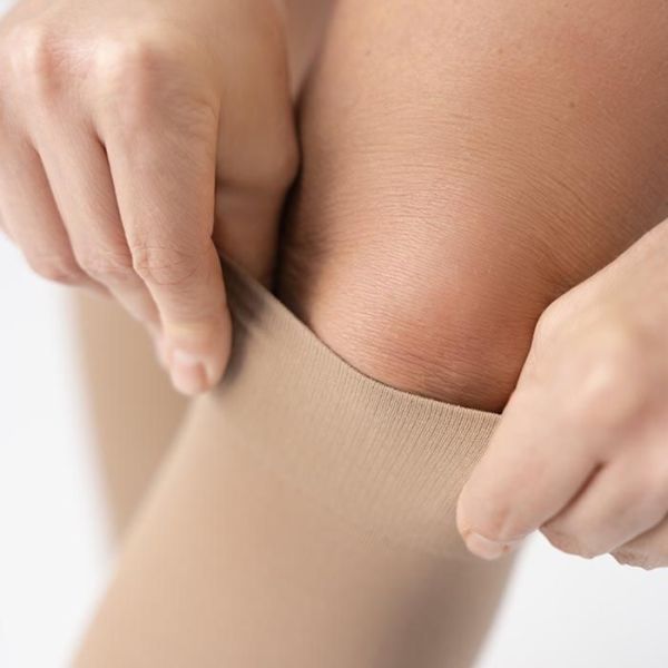 Гольфы компрессионные Тривес ТК.211 унисекс 2 класс компрессии с закрытым носком цвет бежевый  