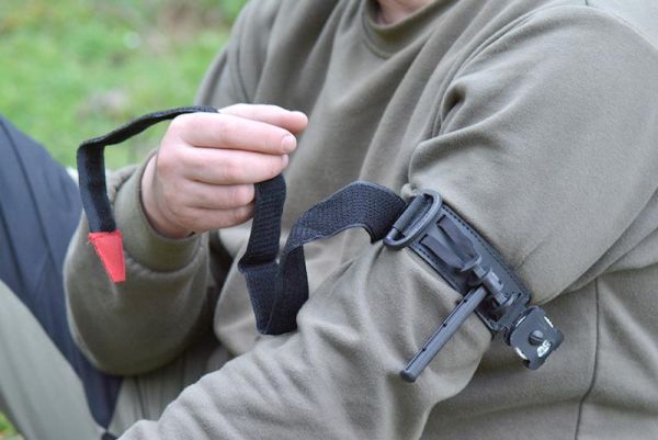 Жгут кровоостанавливающий ЖВ-01-Медплант с циферблатом (вид сложения 1) (турникетный жгут)