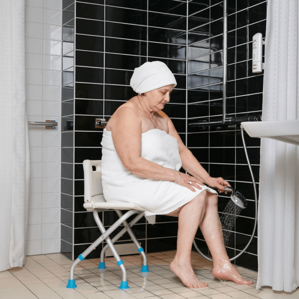 Стул для ванны Ortonica Lux-600 складной Стул для ванны Ortonica Lux-600 складной
