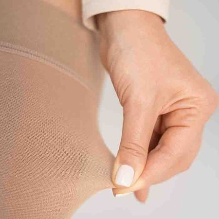 Чулки компрессионные Evolution ТК.931 унисекс 2 класс компрессии с закрытым носком и гладкой резинкой цвет бежевый  